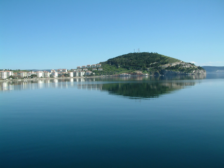 Erdek Kanava Sahili ve Dilek Tepesi [Suat Ülgay]]