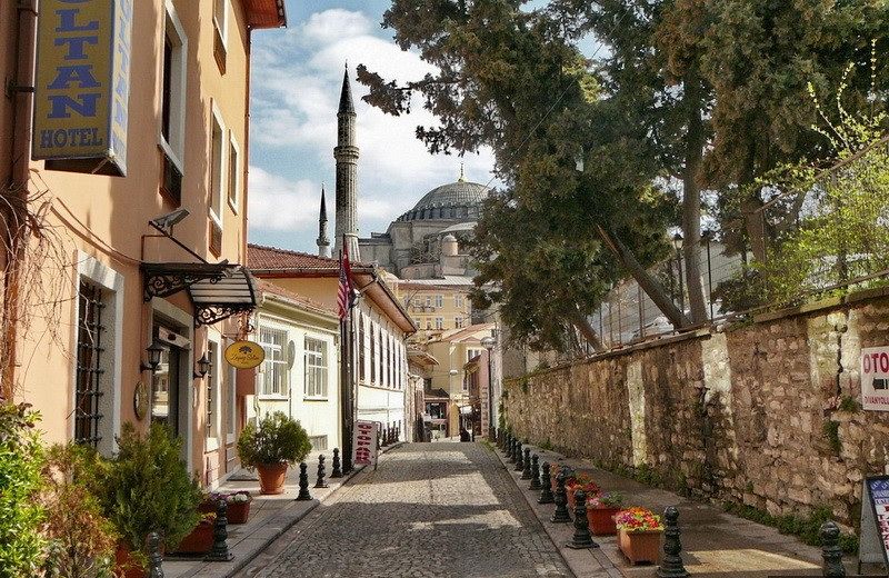 Ayasofya, farklý bir açýdan.. [Ali Kýlýç]