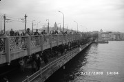 GALATA KÖPRÜSÜNDE SEYÝR [Ayþen Kýzak]